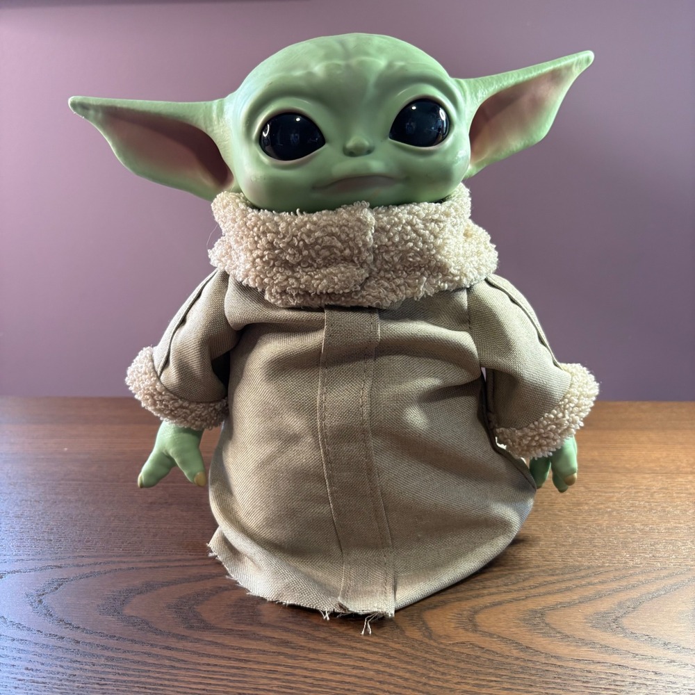 The Child 11 Inch Doll Baby Yoda Grogu Mattel Star Wars Mandalorian Plush